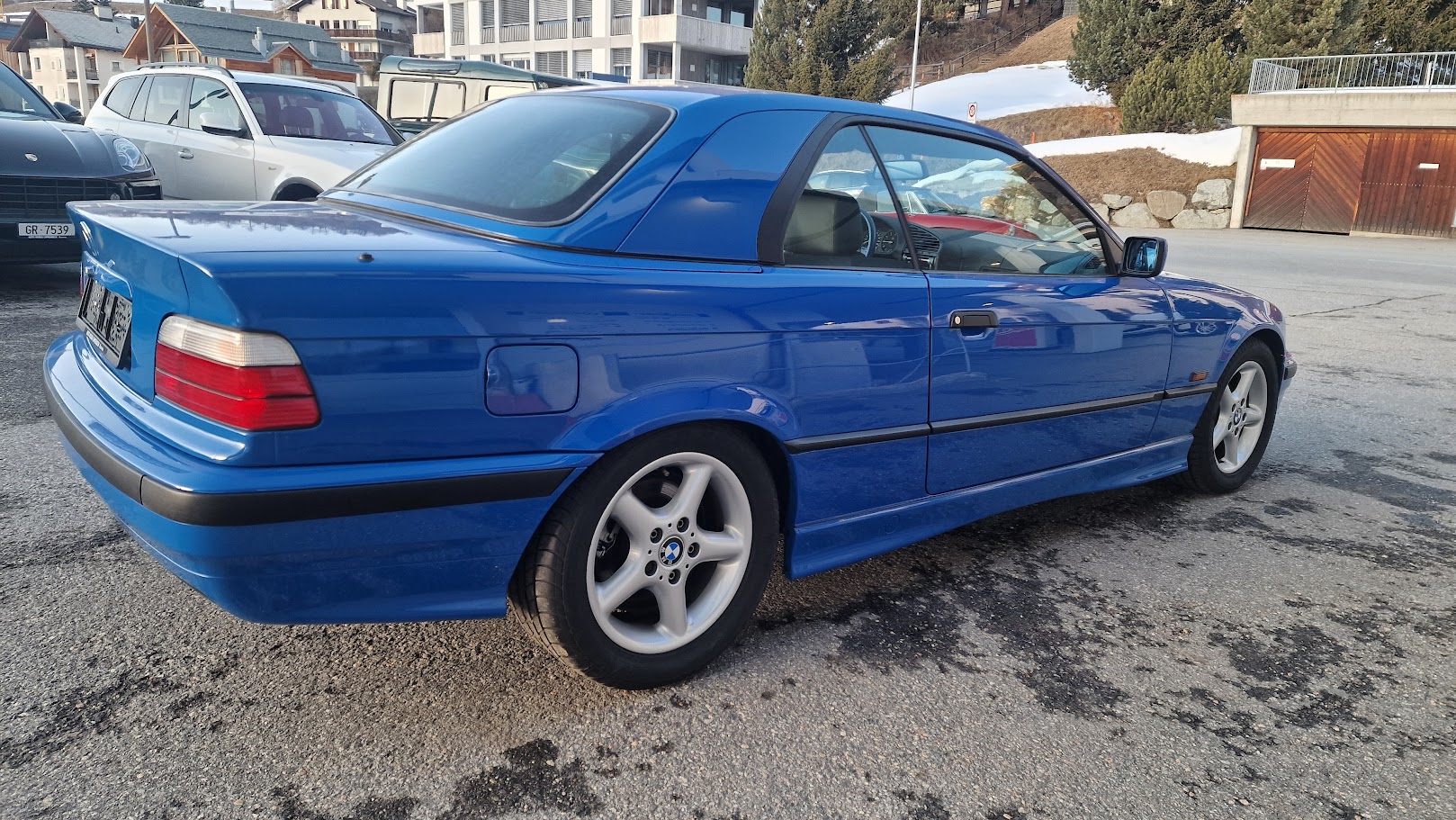 BMW 318i Cabriolet Bild 4