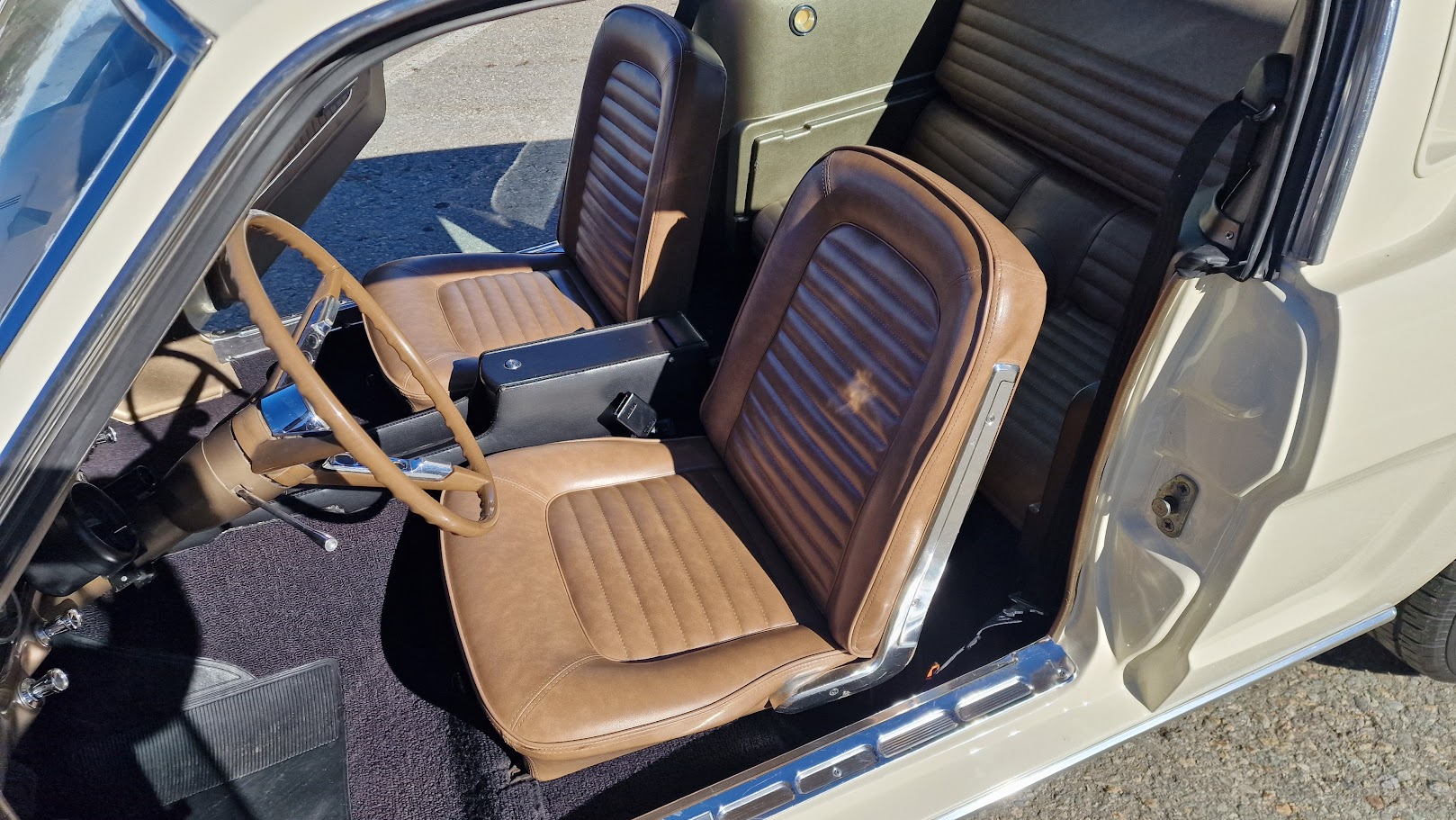 Ford Mustang V8 289 Bild 10