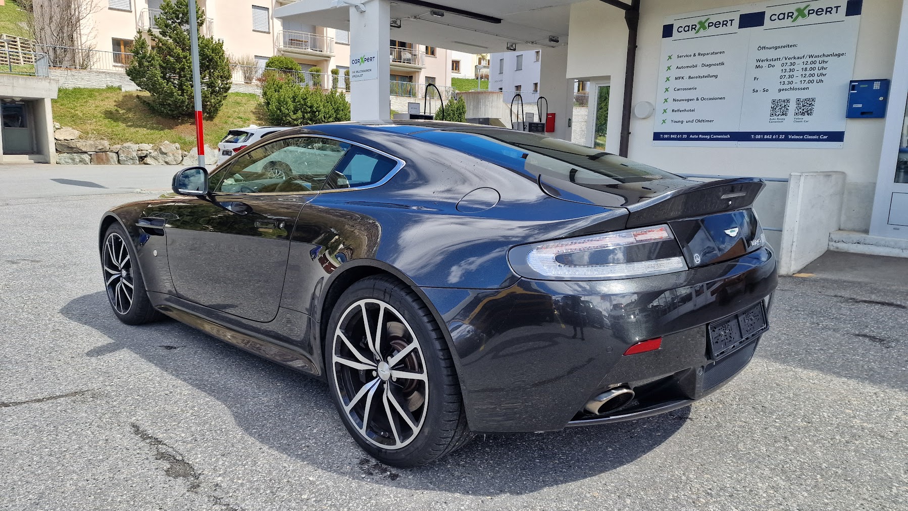 Aston Martin V8 VantageS Bild 7
