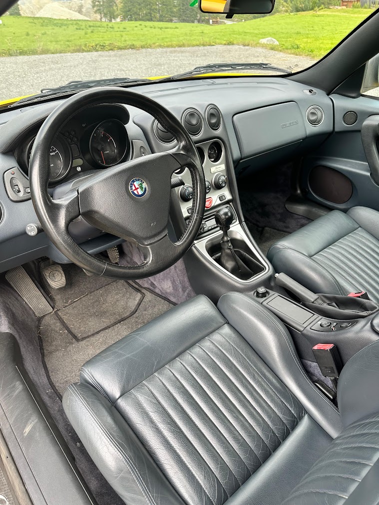 Alfa Romeo Spider (916) 3.0 V6 24V Bild 8